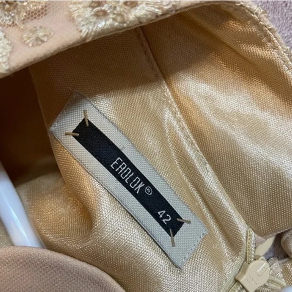 Mother of the Bride Long Sleeve Lace Evening Gown - Picture 5 of 6